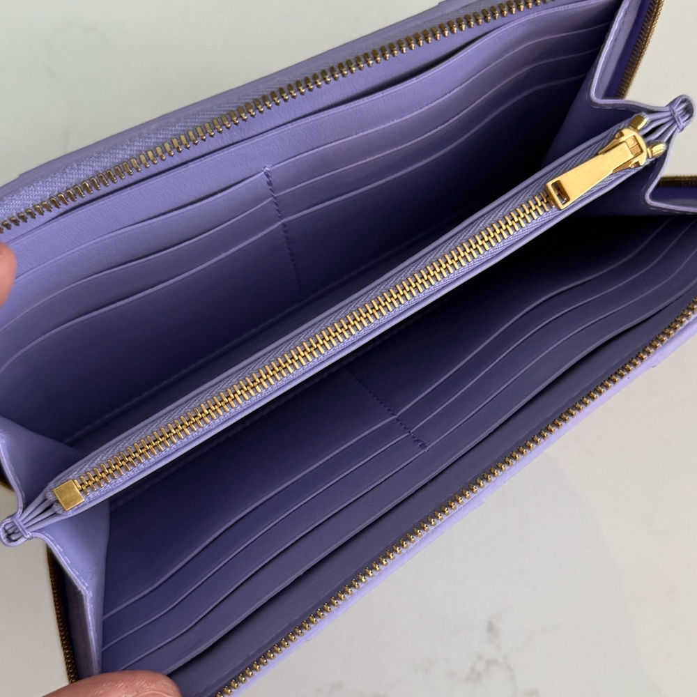 Bottega Veneta Maxi Cassette Intrecciato Lavender Weave Wallet ~ Never Worn - Picture 8 of 13